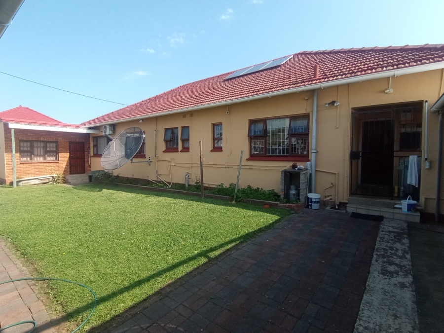 5 Bedroom Property for Sale in Baysville Eastern Cape